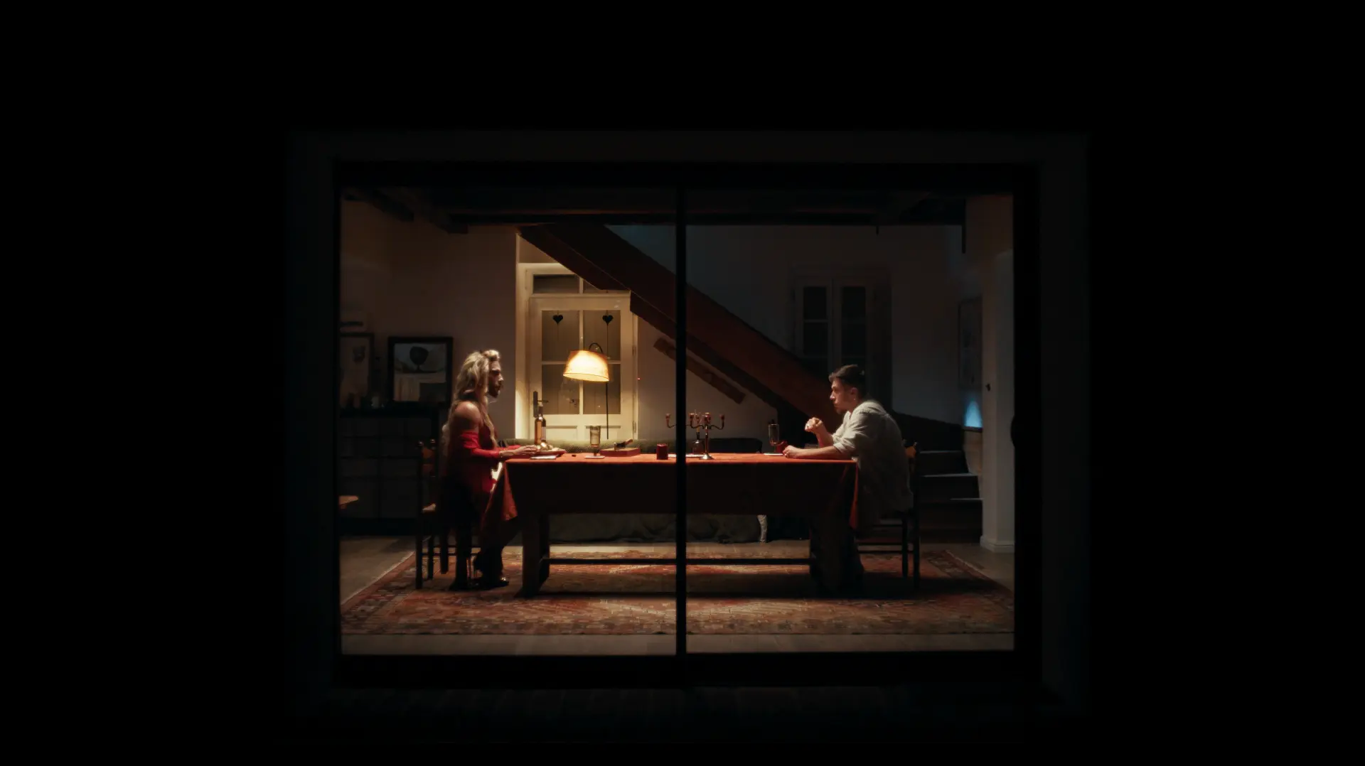 Petit Homme still 8